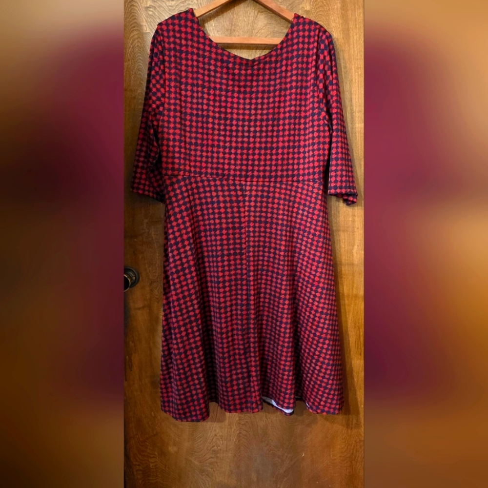Retro Red &Navy Houndstooth Vintage/Pinup Dress - Picture 3 of 11